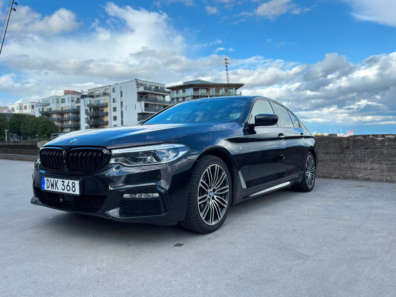 BMW 530 i xDrive Sedan Steptronic 2017, bild 2/20