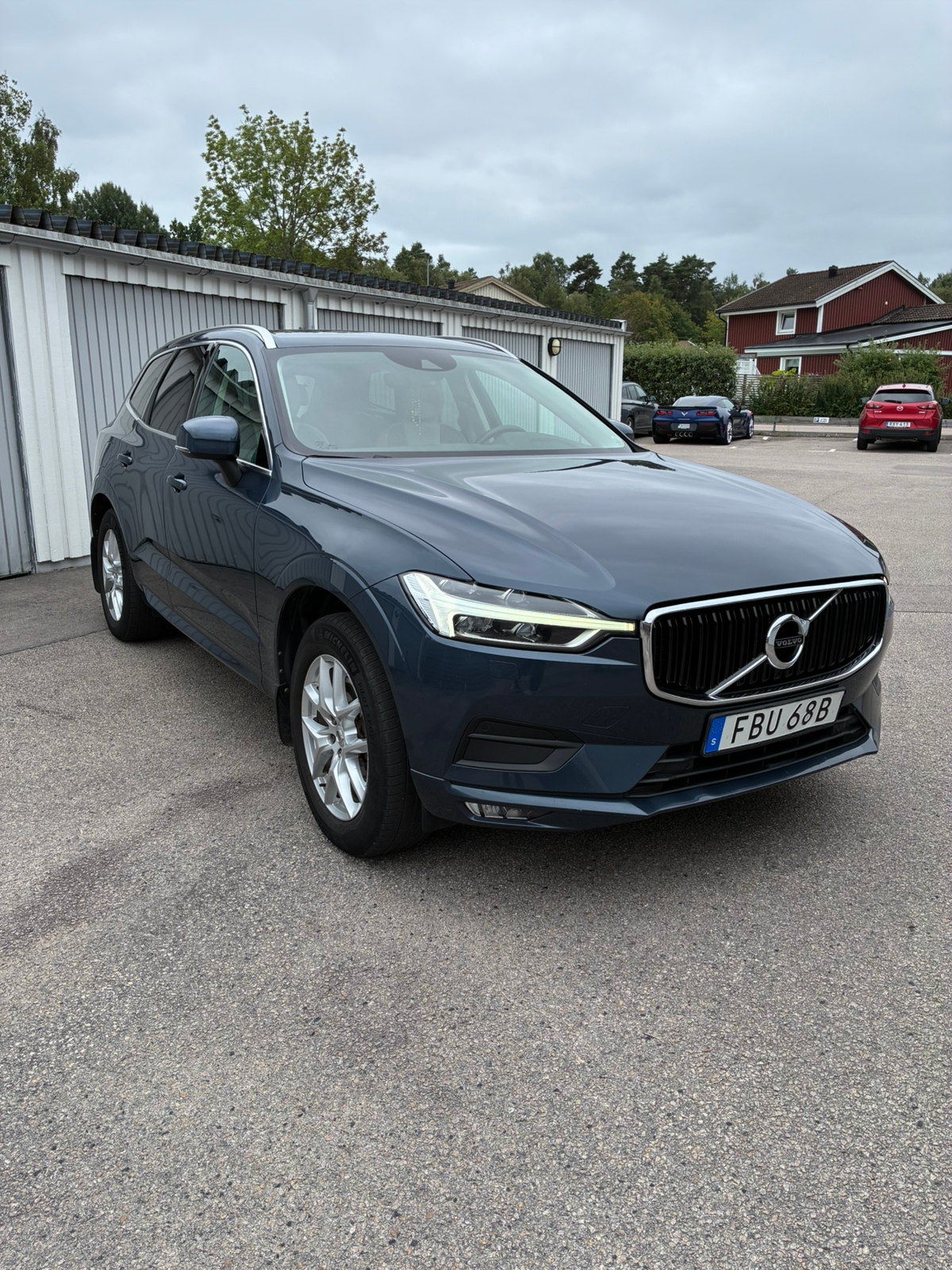 Volvo XC60 D4 AWD Geartronic 2019, bild 2/7