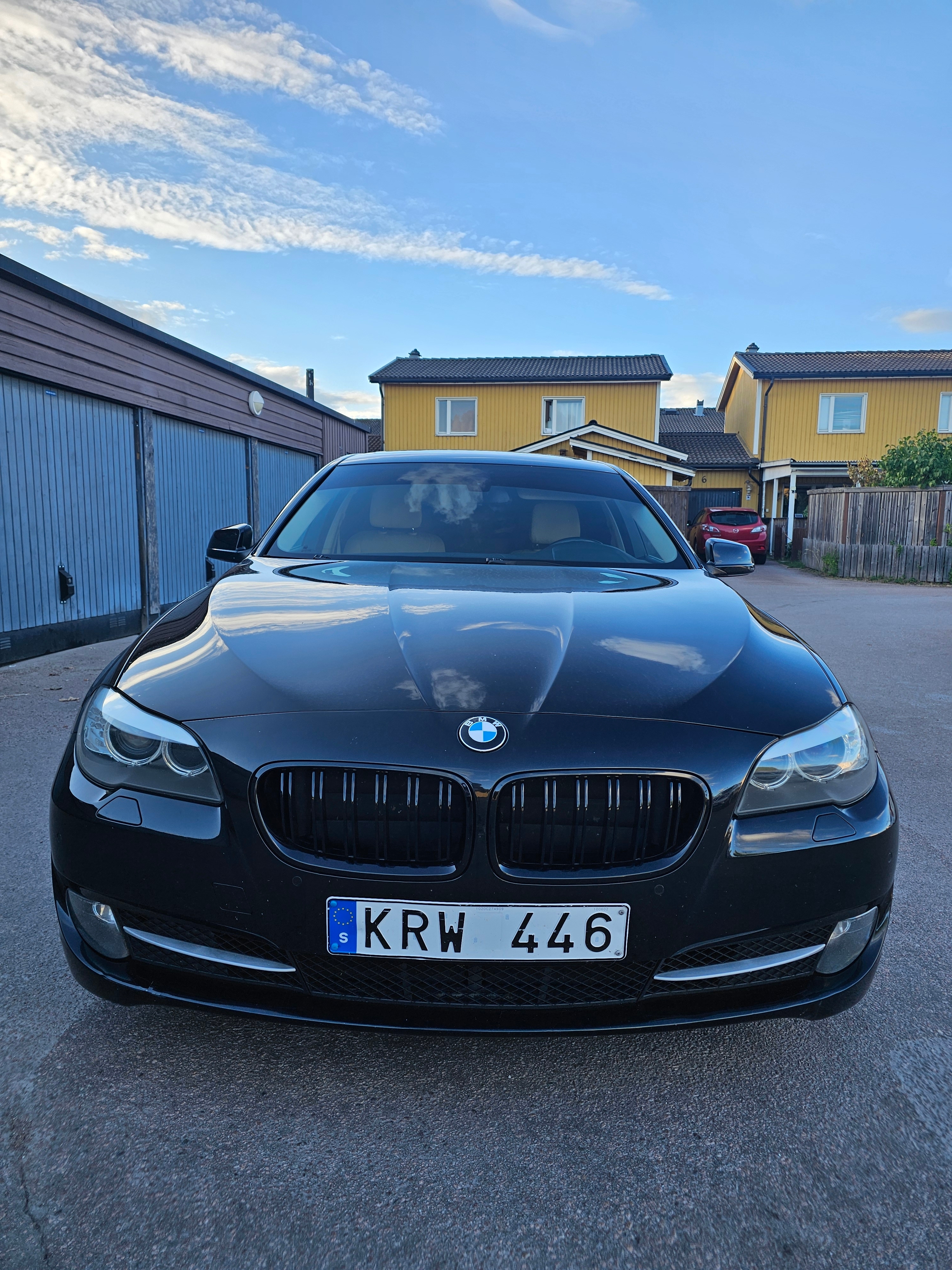 BMW 528 i Sedan Steptronic 2010, bild 2/10