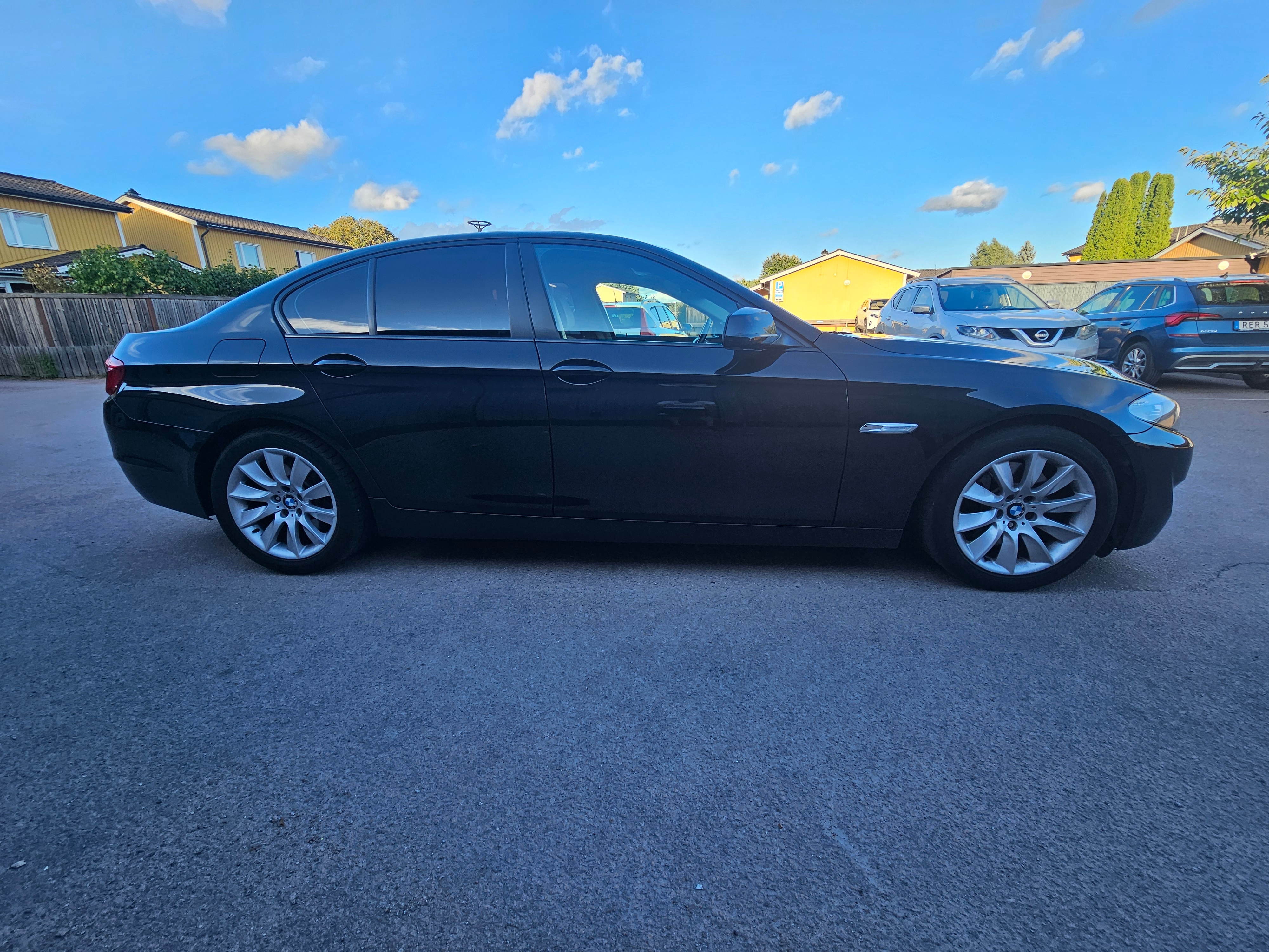 BMW 528 i Sedan Steptronic 2010, bild 4/10