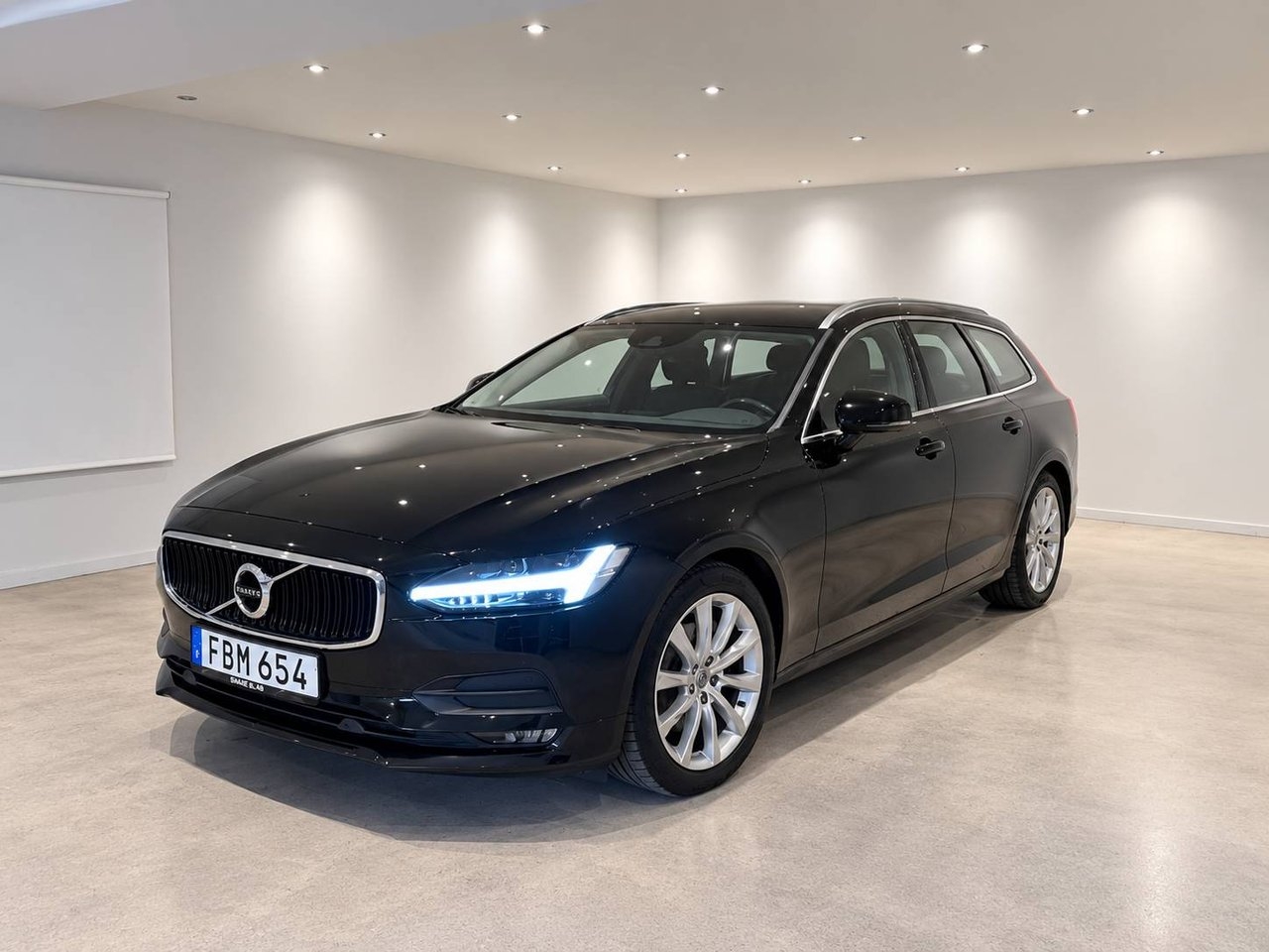 Volvo V90 2019, bild 4/17