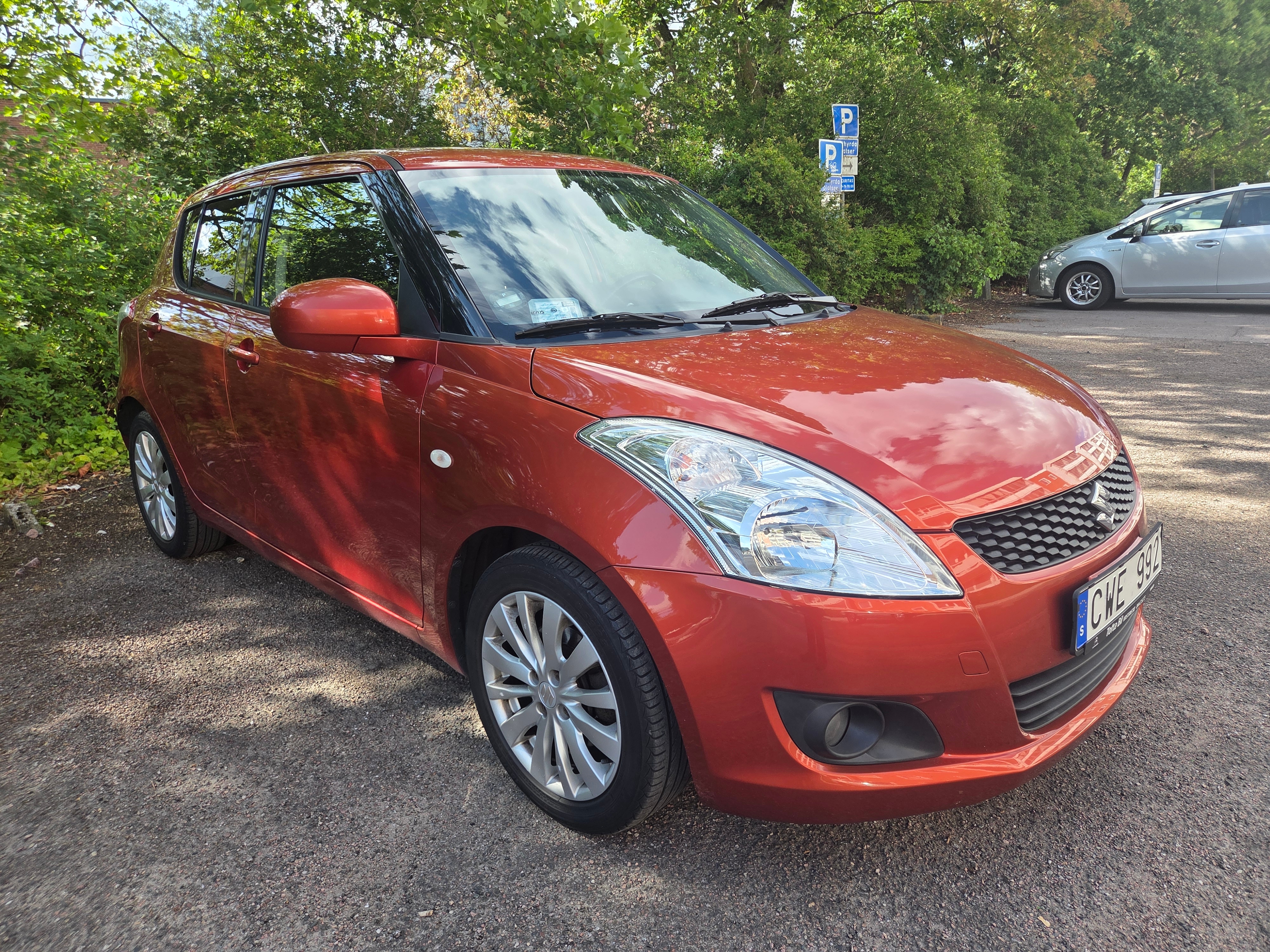 Suzuki Swift 2011, bild 2/10