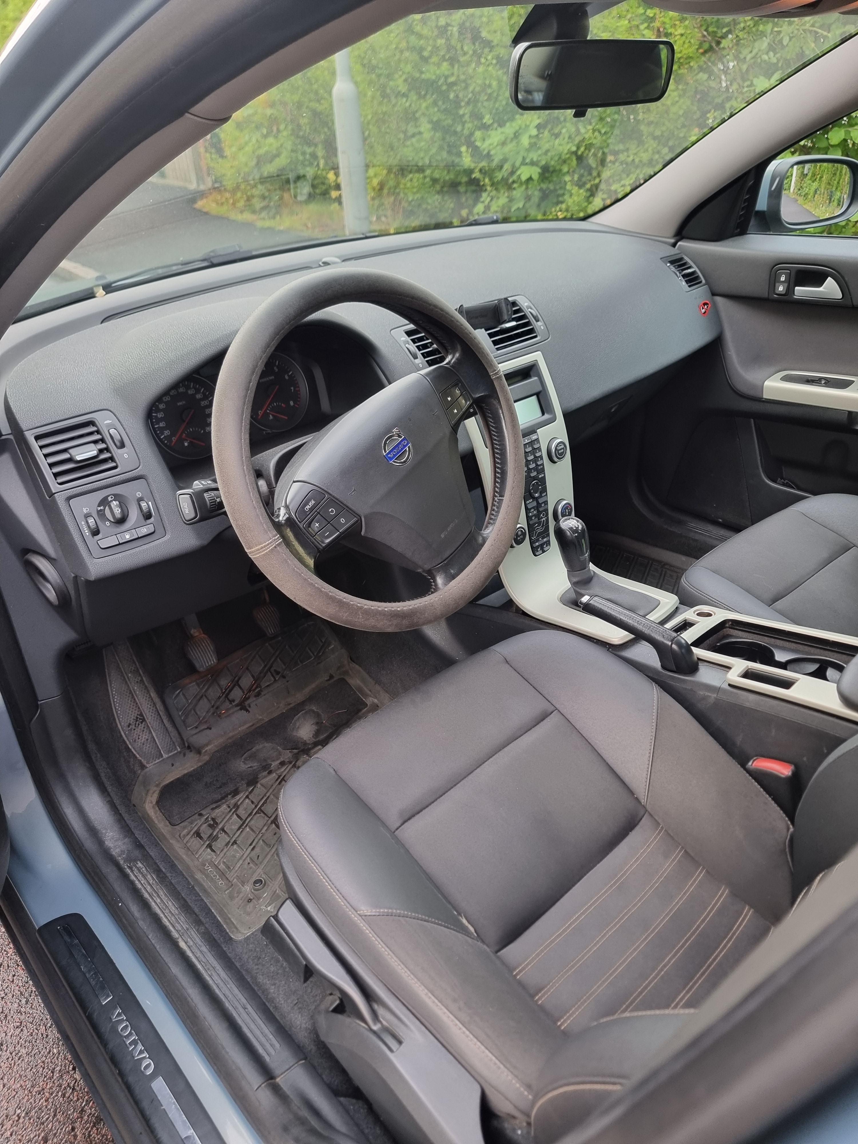 Volvo S40 1.8 Flexifuel Manuell 2008, bild 4/5