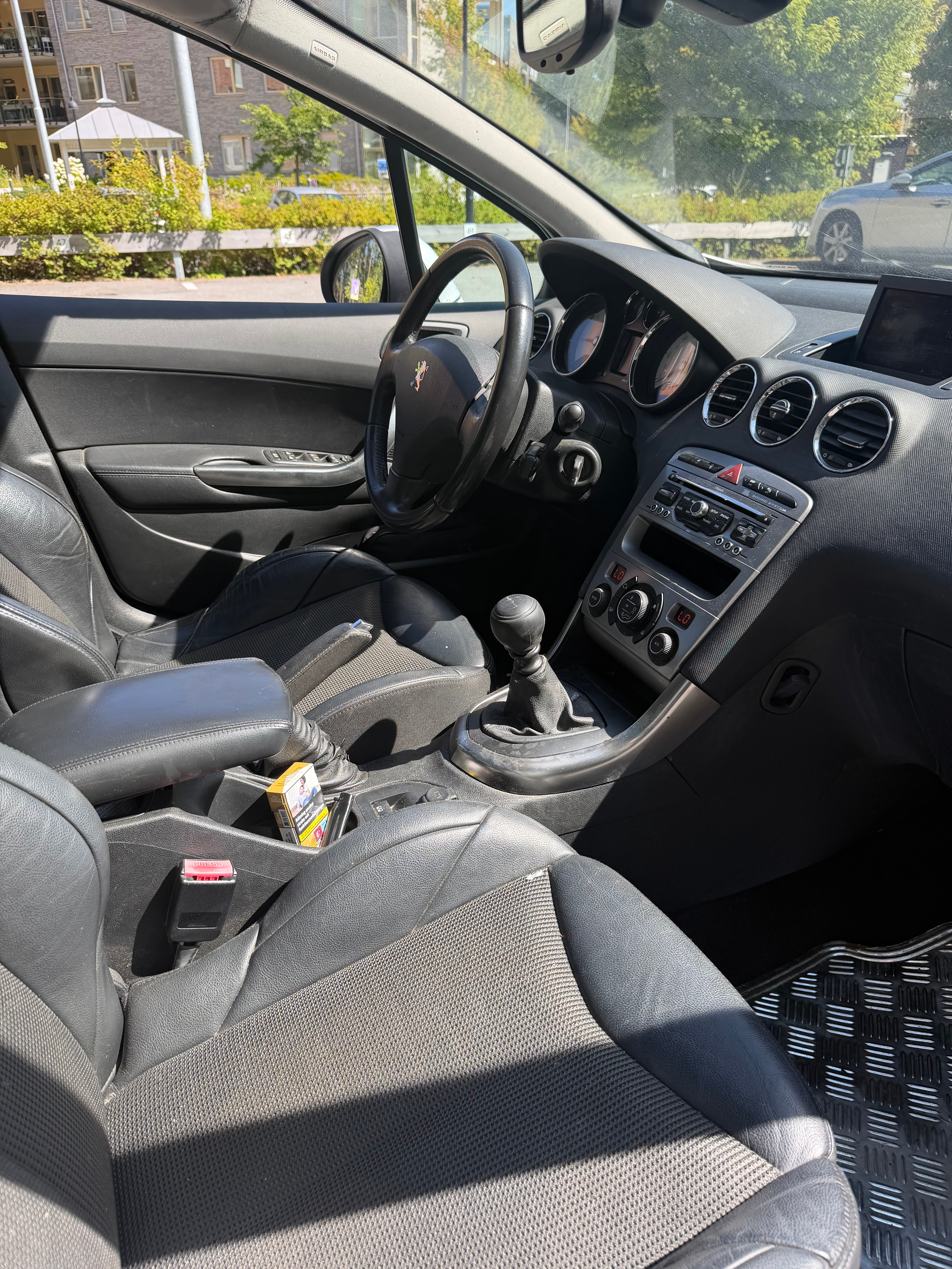 Peugeot 308 5-dörrar 2.0 HDi FAP Manuell 2009, bild 7/10