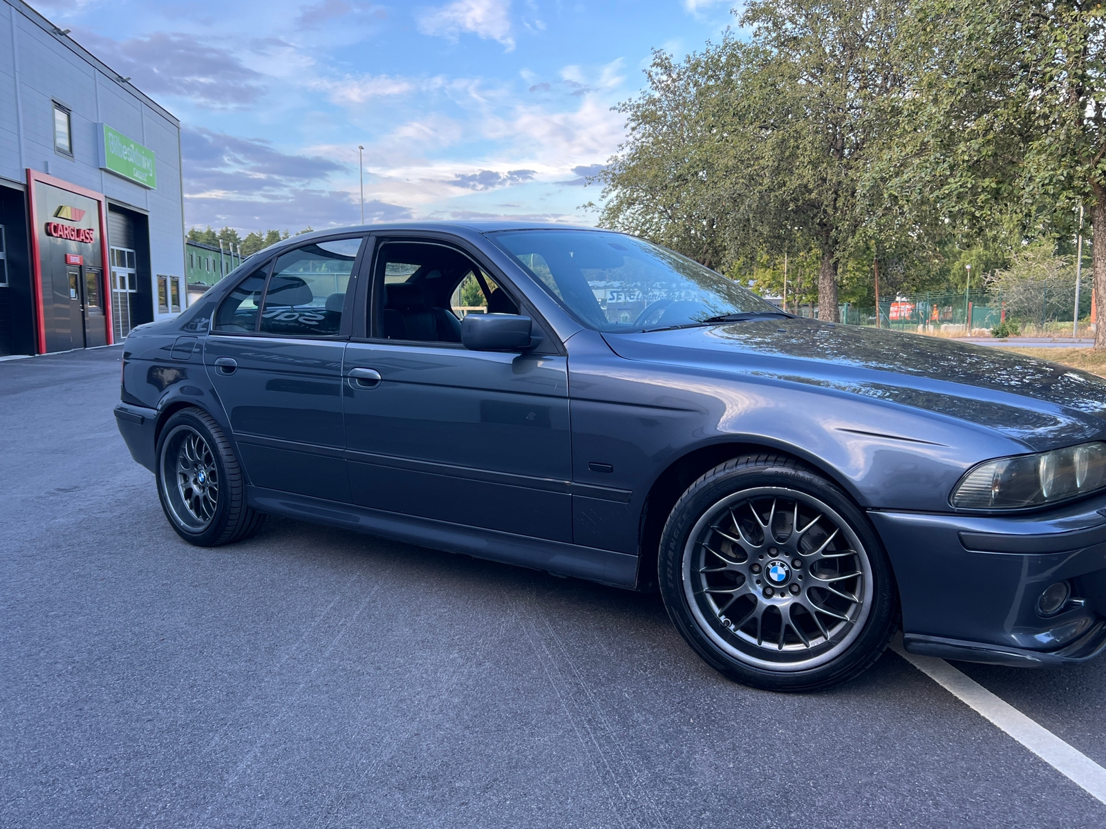 BMW 523 i Sedan Manuell 1997, bild 2/8