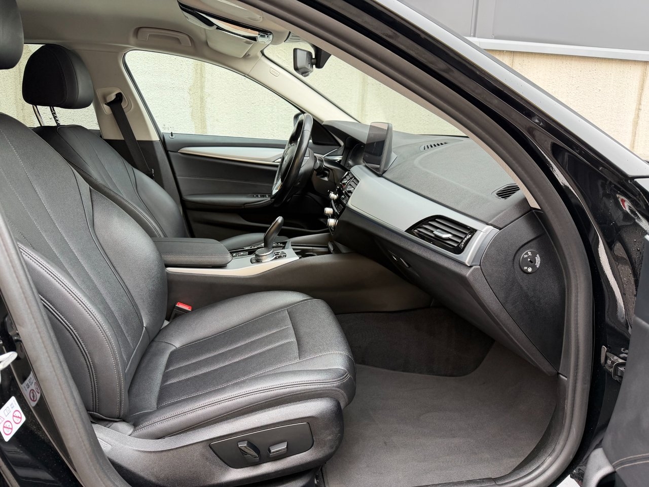 BMW 530 e Touring Steptronic Euro 6 2022, bild 6/10