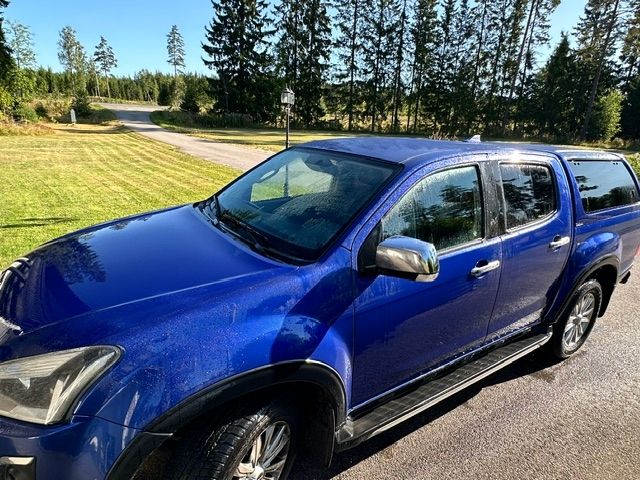 Isuzu D-max Crew Cab 1.9 4WD Automatisk 2019, bild 3/5