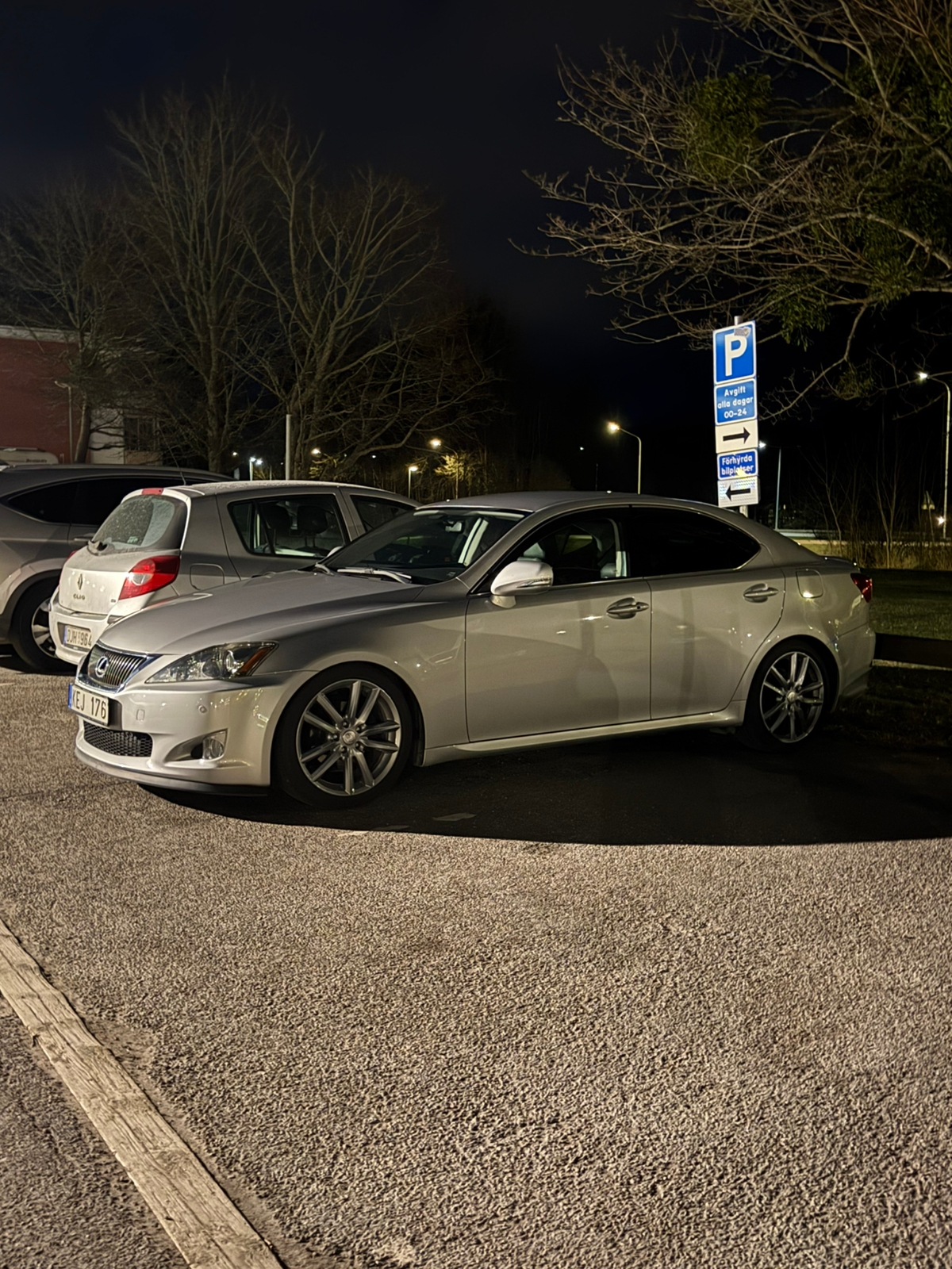 Lexus IS