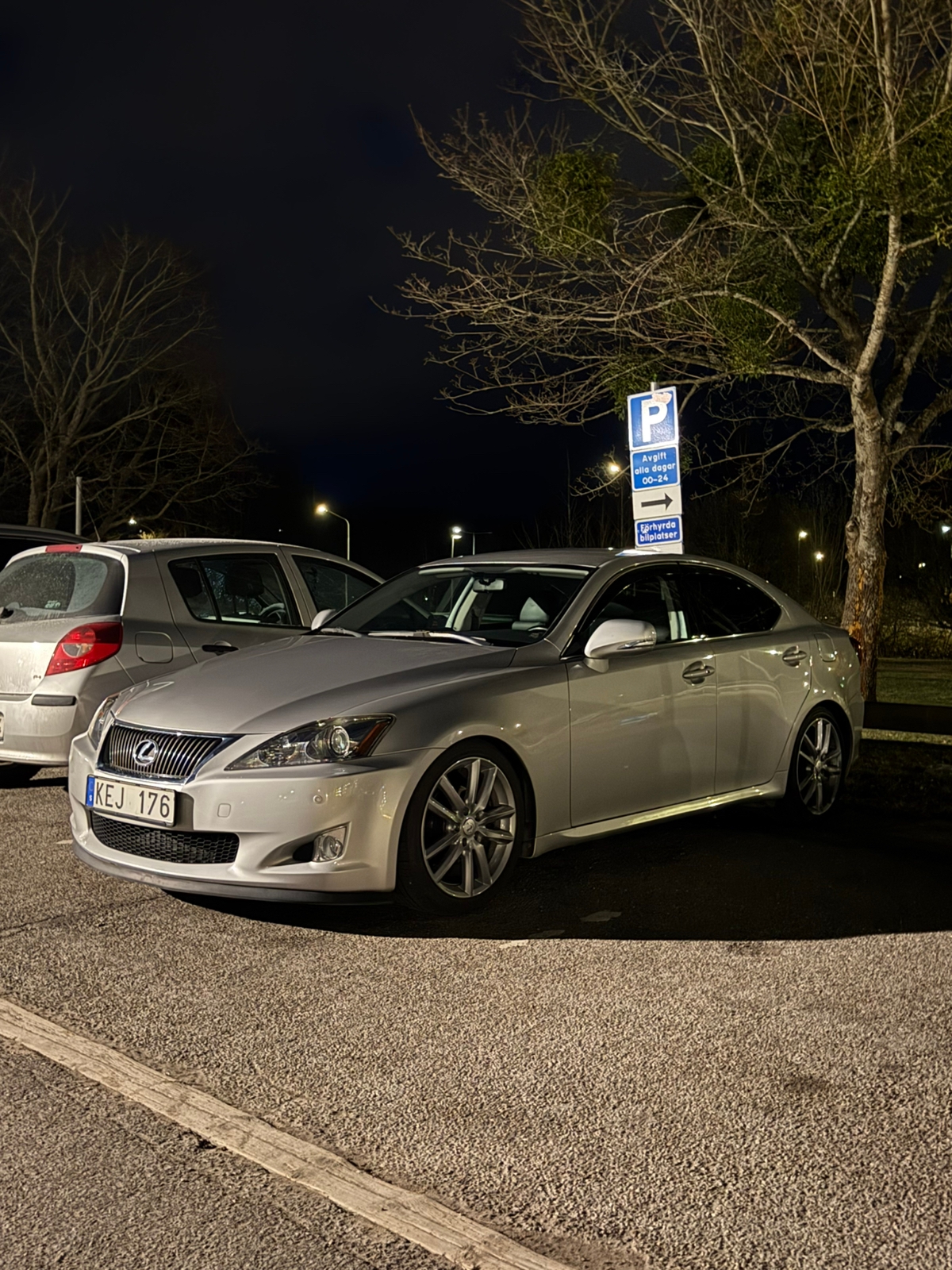 Lexus IS 250 2.5 V6 Automatisk 2010, kuva 2/3