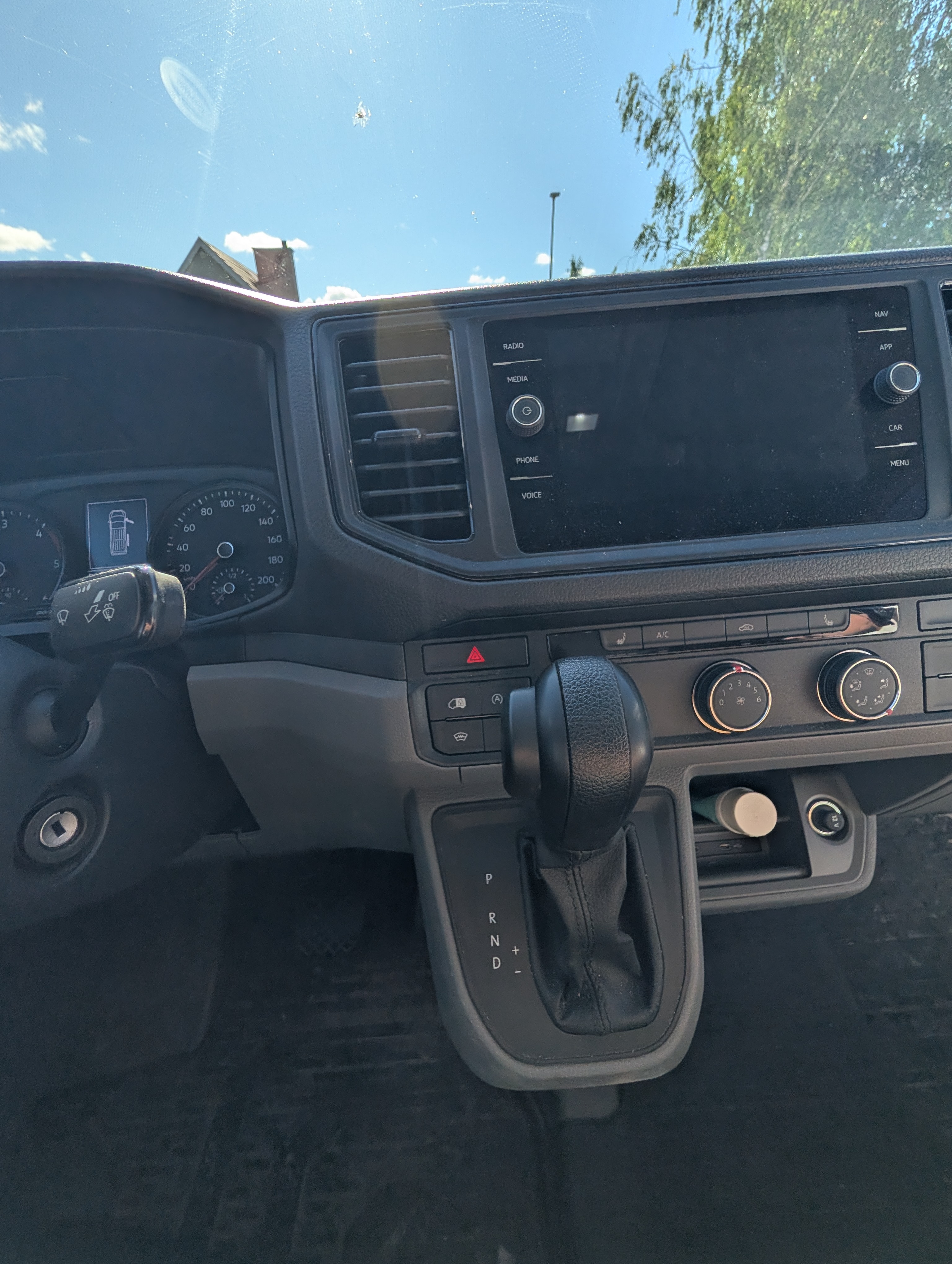 Volkswagen Crafter 2023, bild 2/2