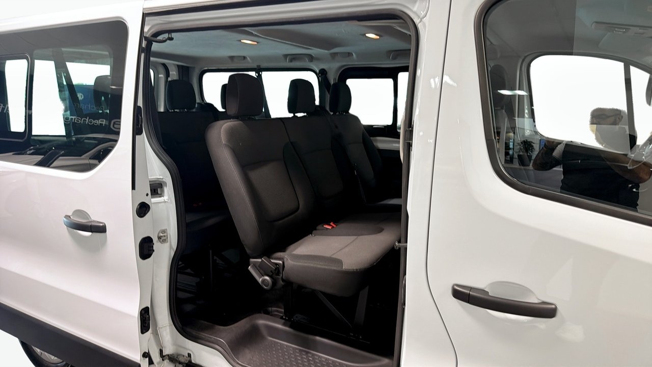 Renault Trafic PASSENGER L2H1 2024, kuva 5/9