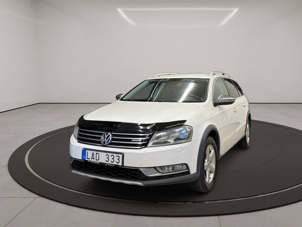 Volkswagen Passat 2013, photo 3/10
