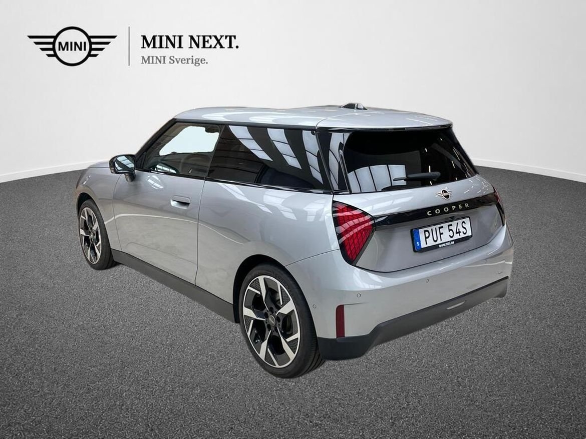 MINI Cooper E Classic Trim, Paket L 2025, kuva 4/15