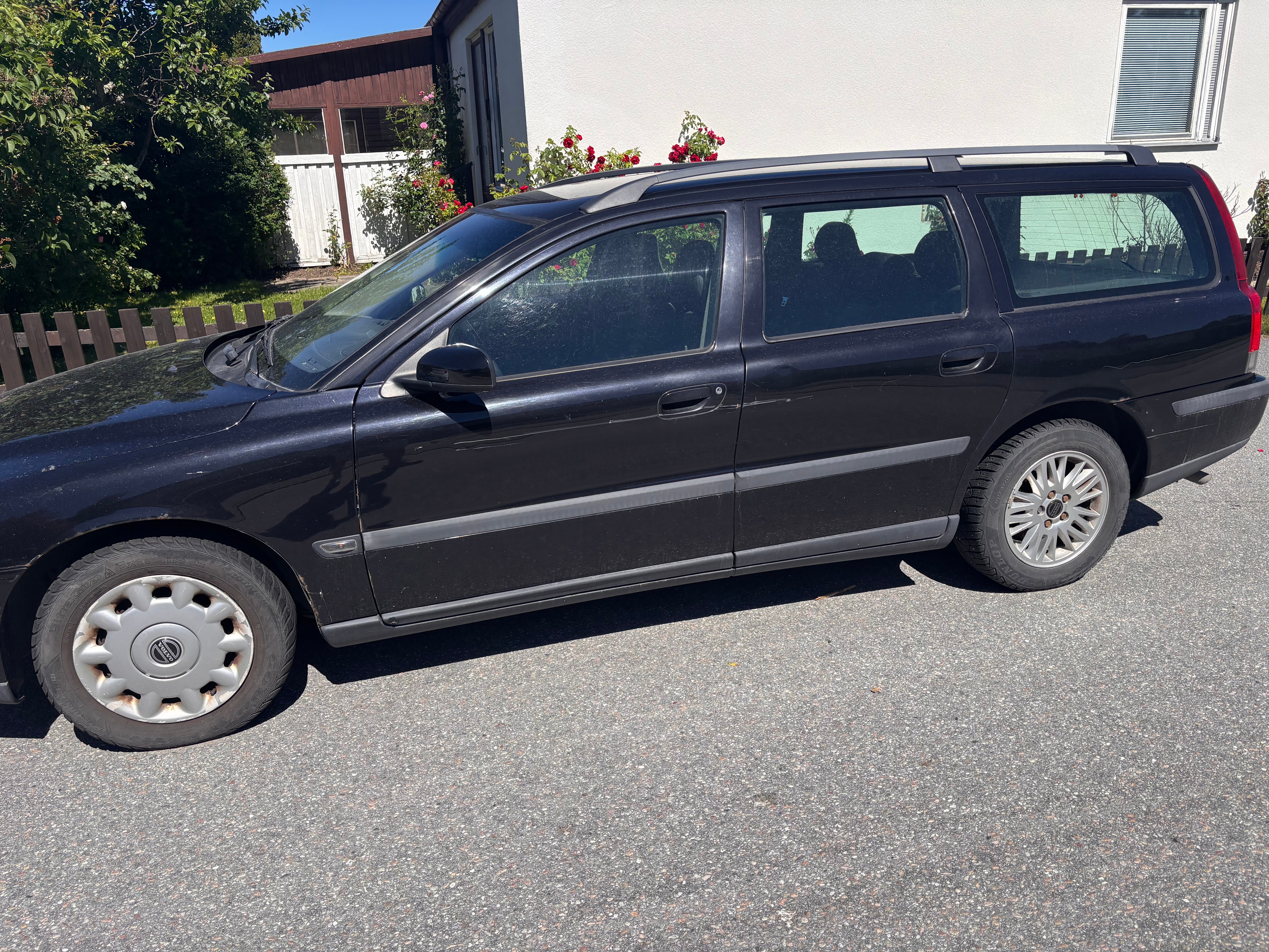 Volvo V70 2.4 Manuell 2004, bild 4/5
