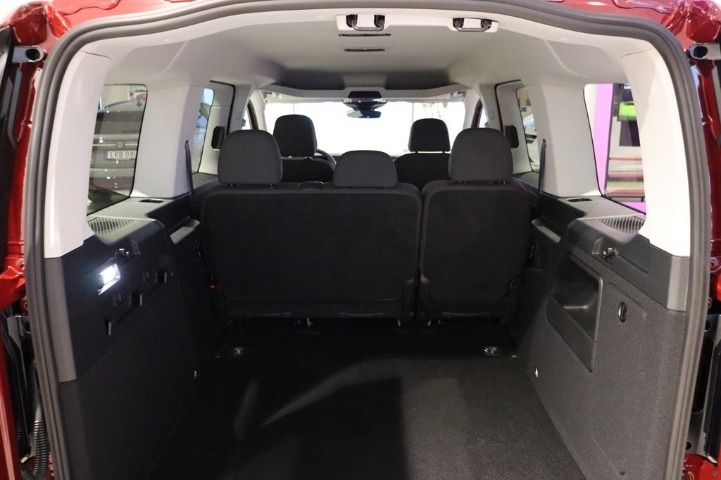 Volkswagen Caddy Maxi 2026, photo 5/9