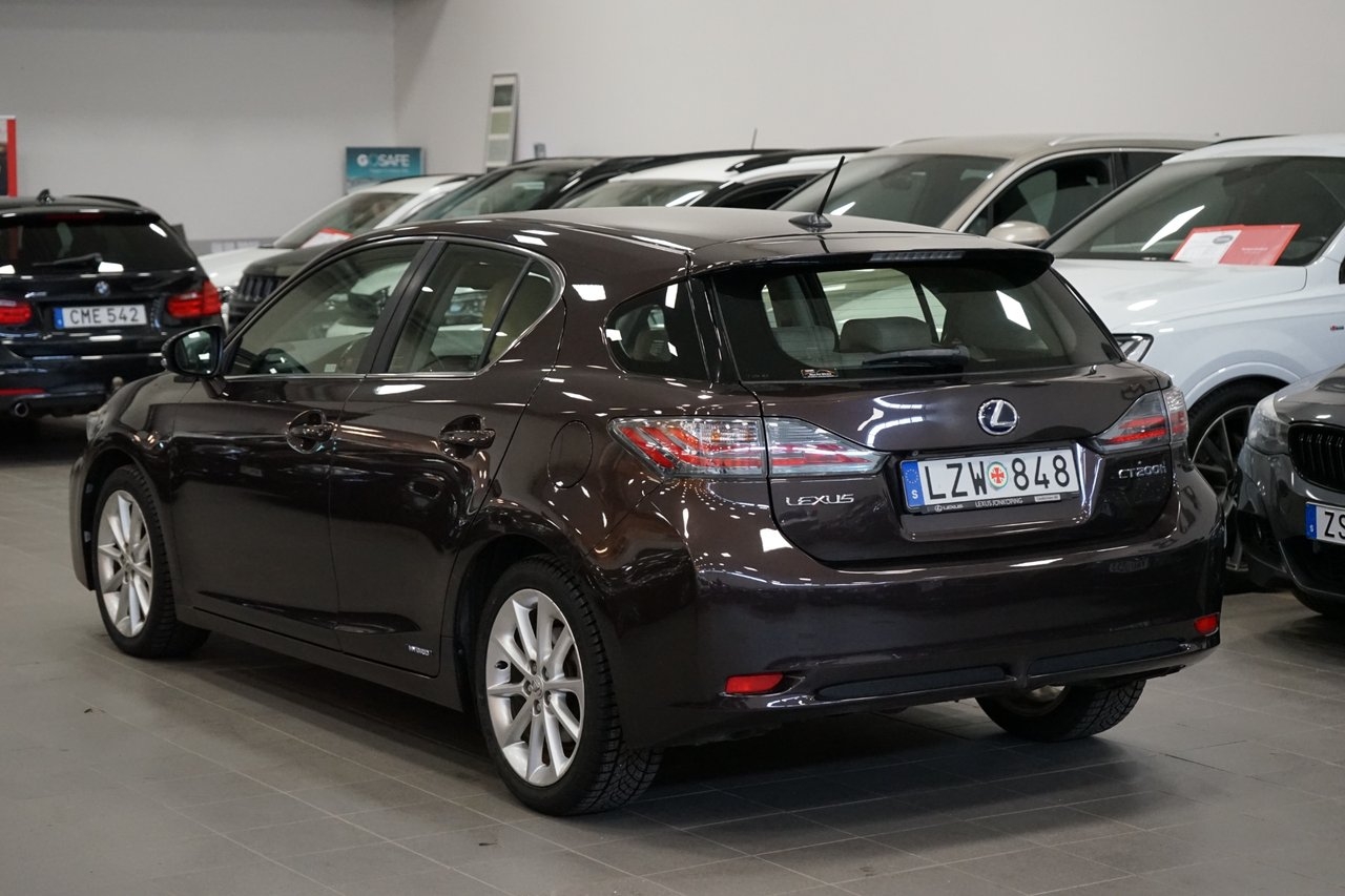 Lexus CT 200h 1.8 CVT 2012, kuva 5/10