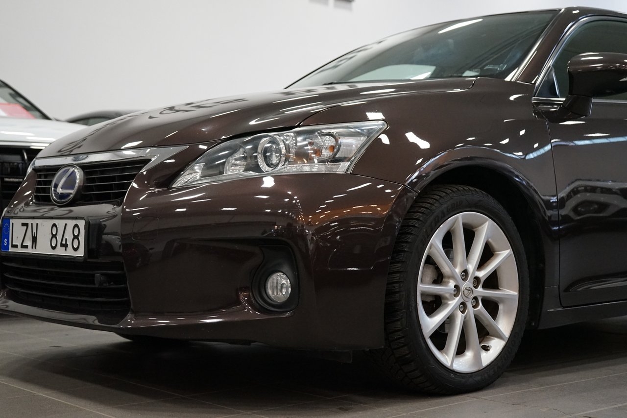 Lexus CT 200h 1.8 CVT 2012, kuva 6/10