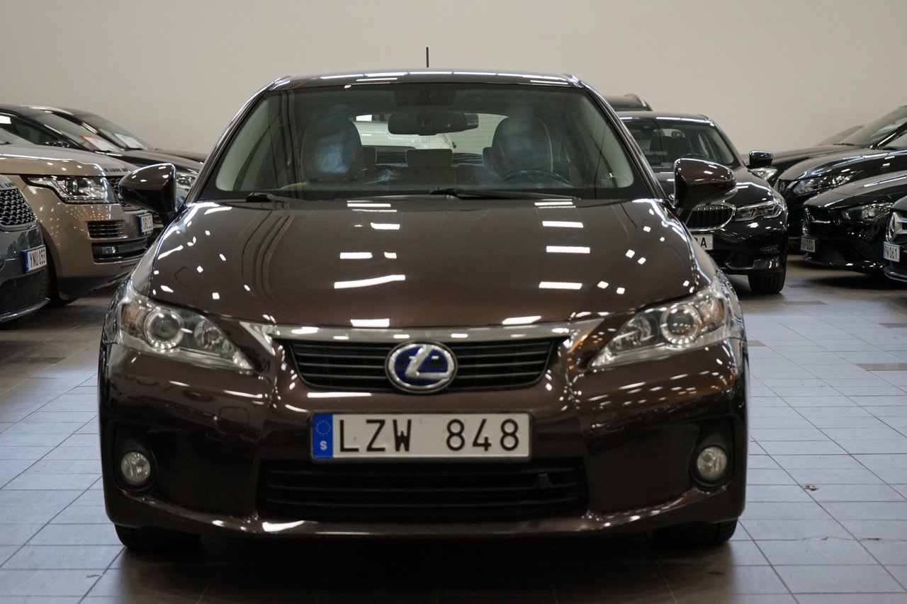 Lexus CT 200h 1.8 CVT 2012, kuva 3/10