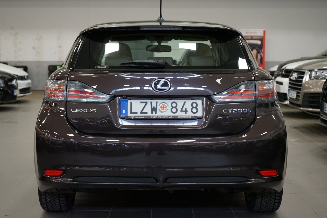 Lexus CT 200h 1.8 CVT 2012, kuva 4/10