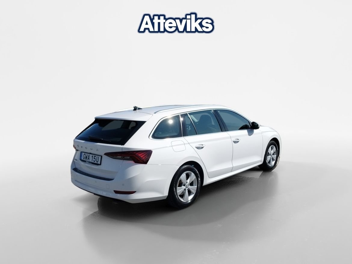 Skoda Octavia 2023, photo 3/10
