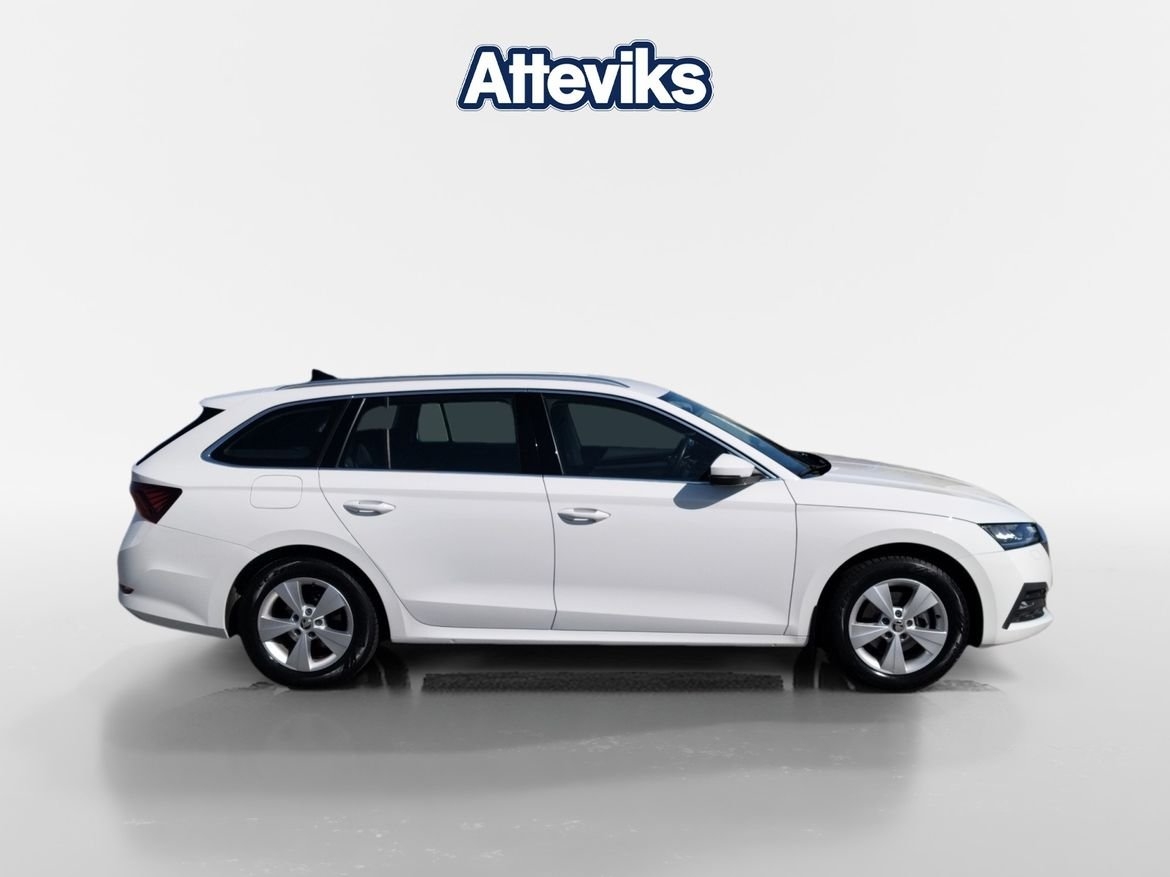Skoda Octavia 2023, photo 2/10