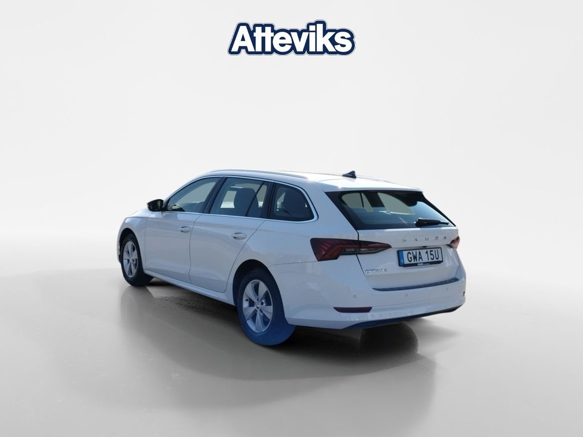 Skoda Octavia 2023, photo 5/10