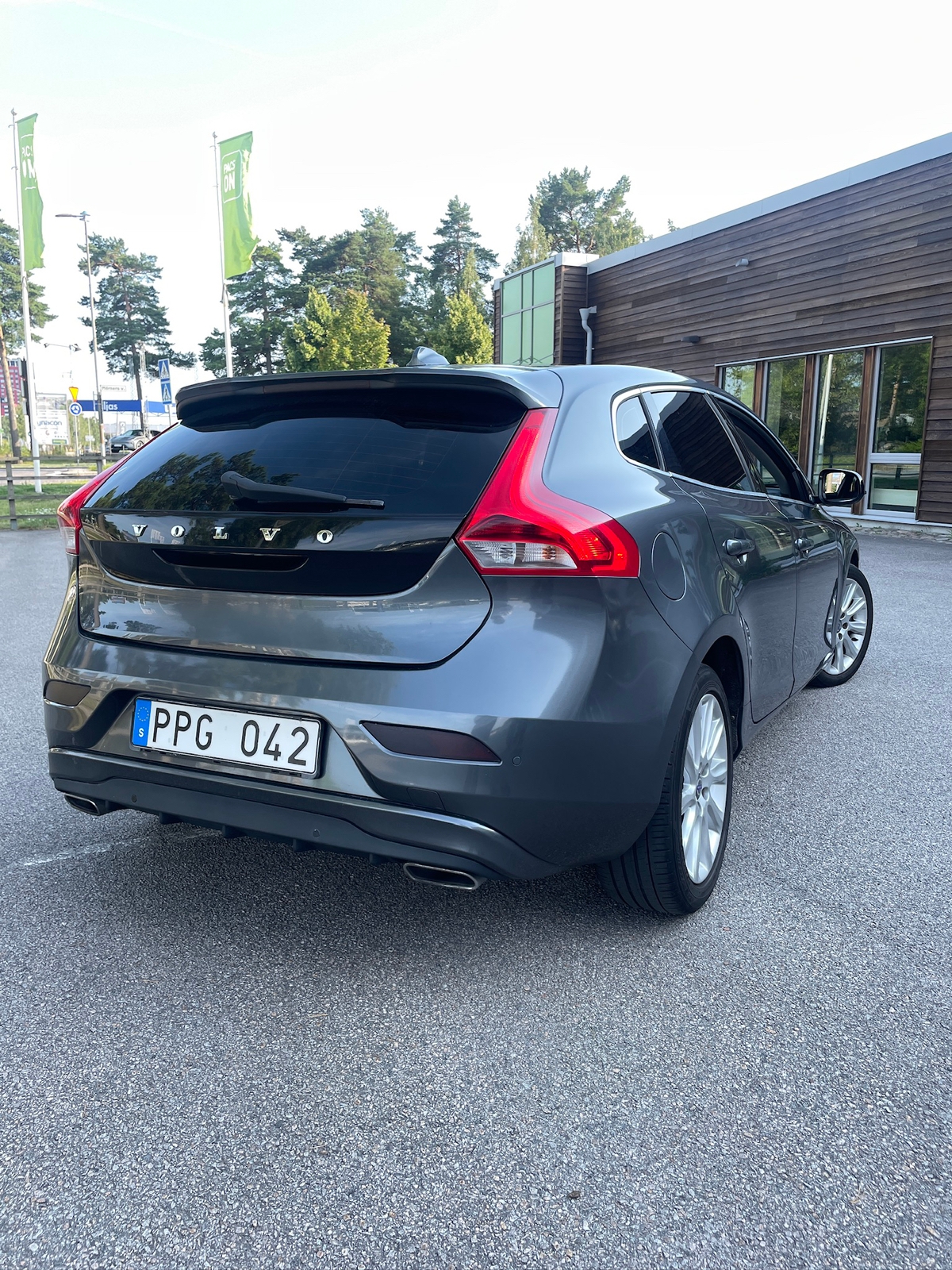 Volvo V40 D3 Geartronic 2014, kuva 2/8