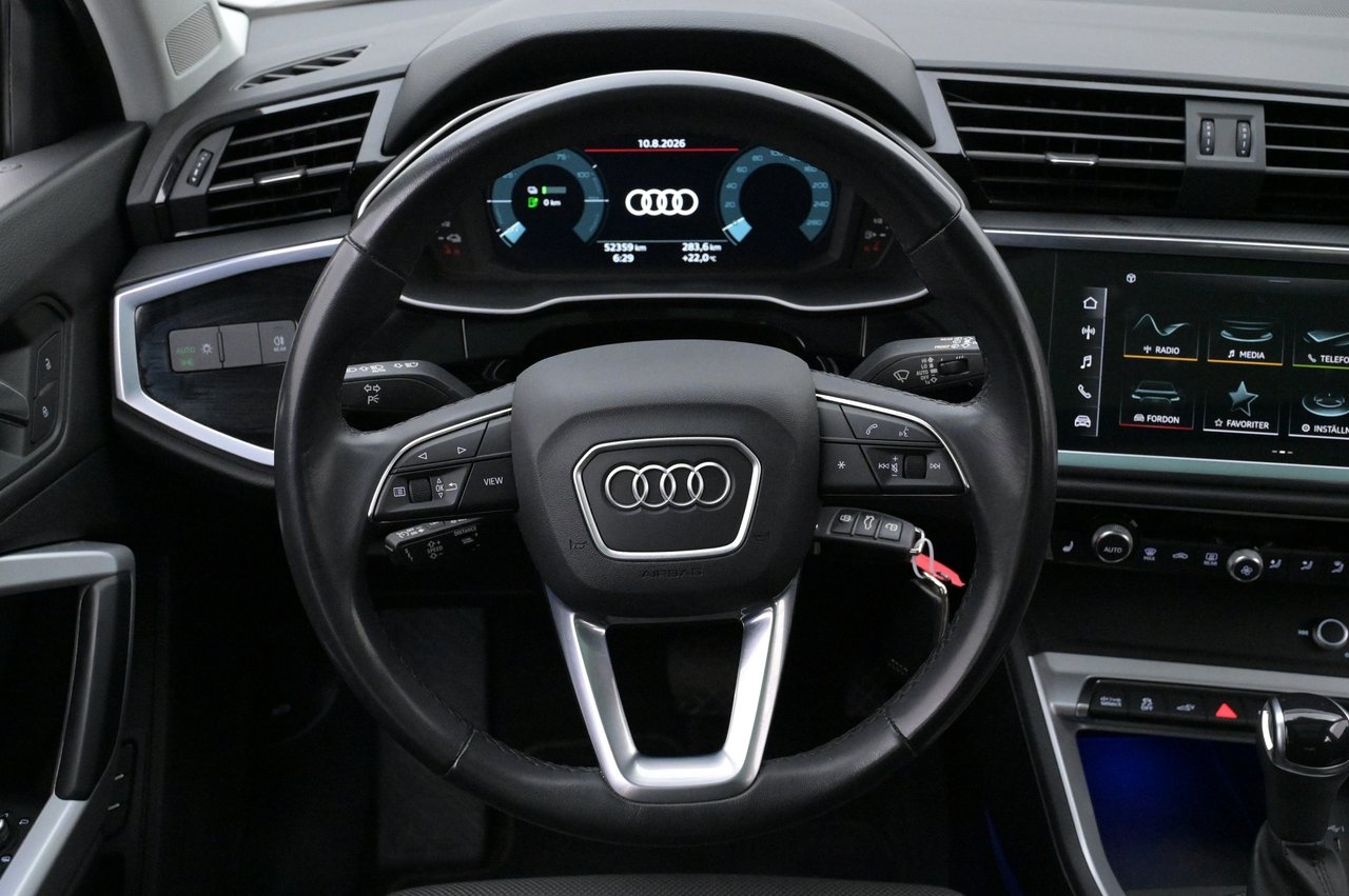 Audi Q3 45 TFSI e Proline Pano Elstol 2023, bild 7/10