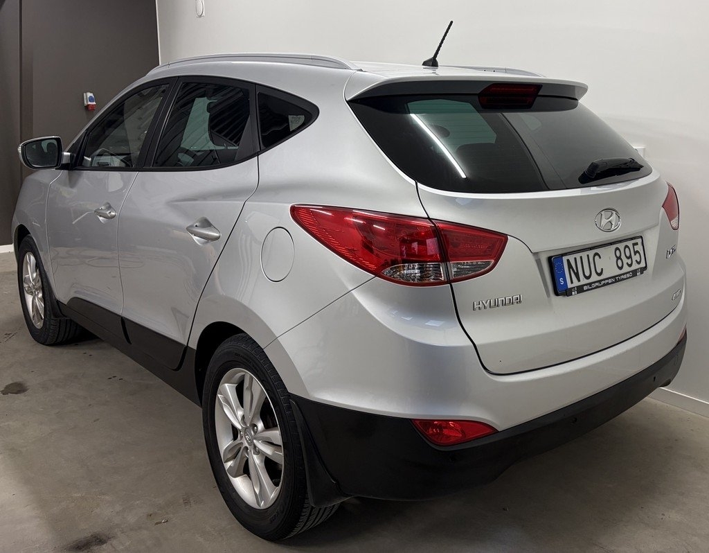 Hyundai ix35 2.0 4WD Business Euro 5 2012, kuva 3/8