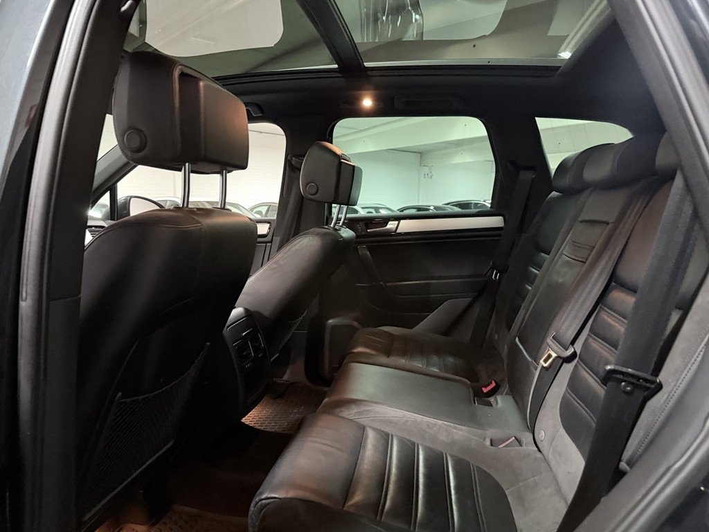 Volkswagen Touareg 2011, photo 7/7