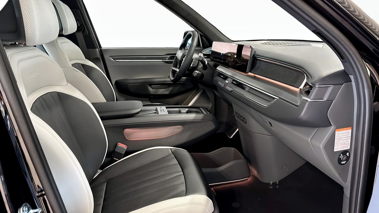 Kia EV9 LINE AWD LONG RANGE 6 SITS DEMO 2026, bild 3/9