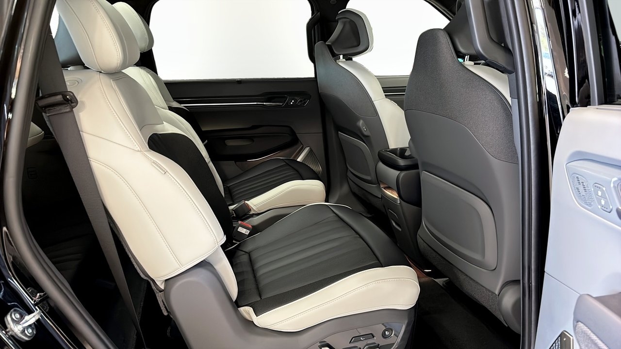Kia EV9 LINE AWD LONG RANGE 6 SITS DEMO 2026, bild 5/9
