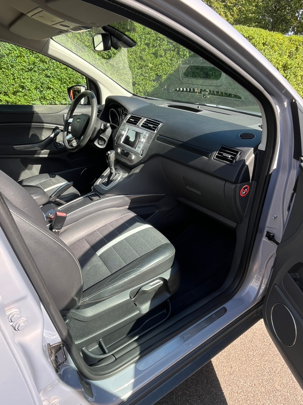 Ford Kuga 2.0 TDCi AWD Powershift 2011, kuva 7/9