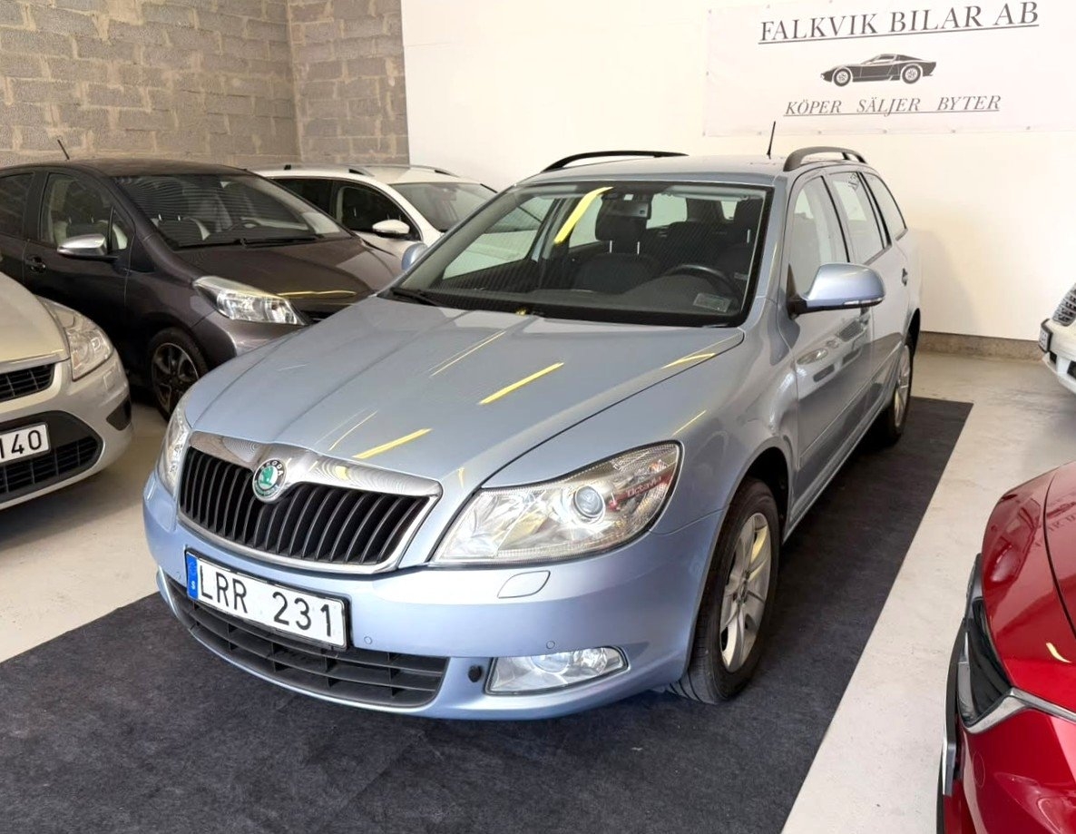 Skoda Octavia 2011, bild 3/10