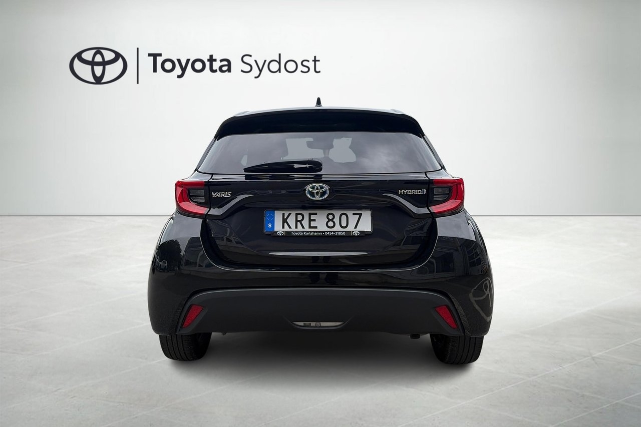 Toyota Yaris Hybrid Active plus 2024, bild 6/10