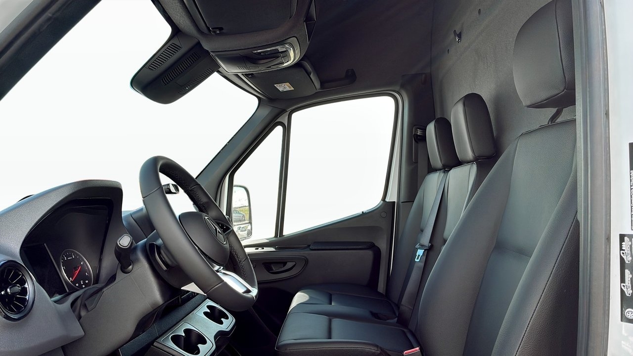 Mercedes-Benz Sprinter 2027, bild 5/10