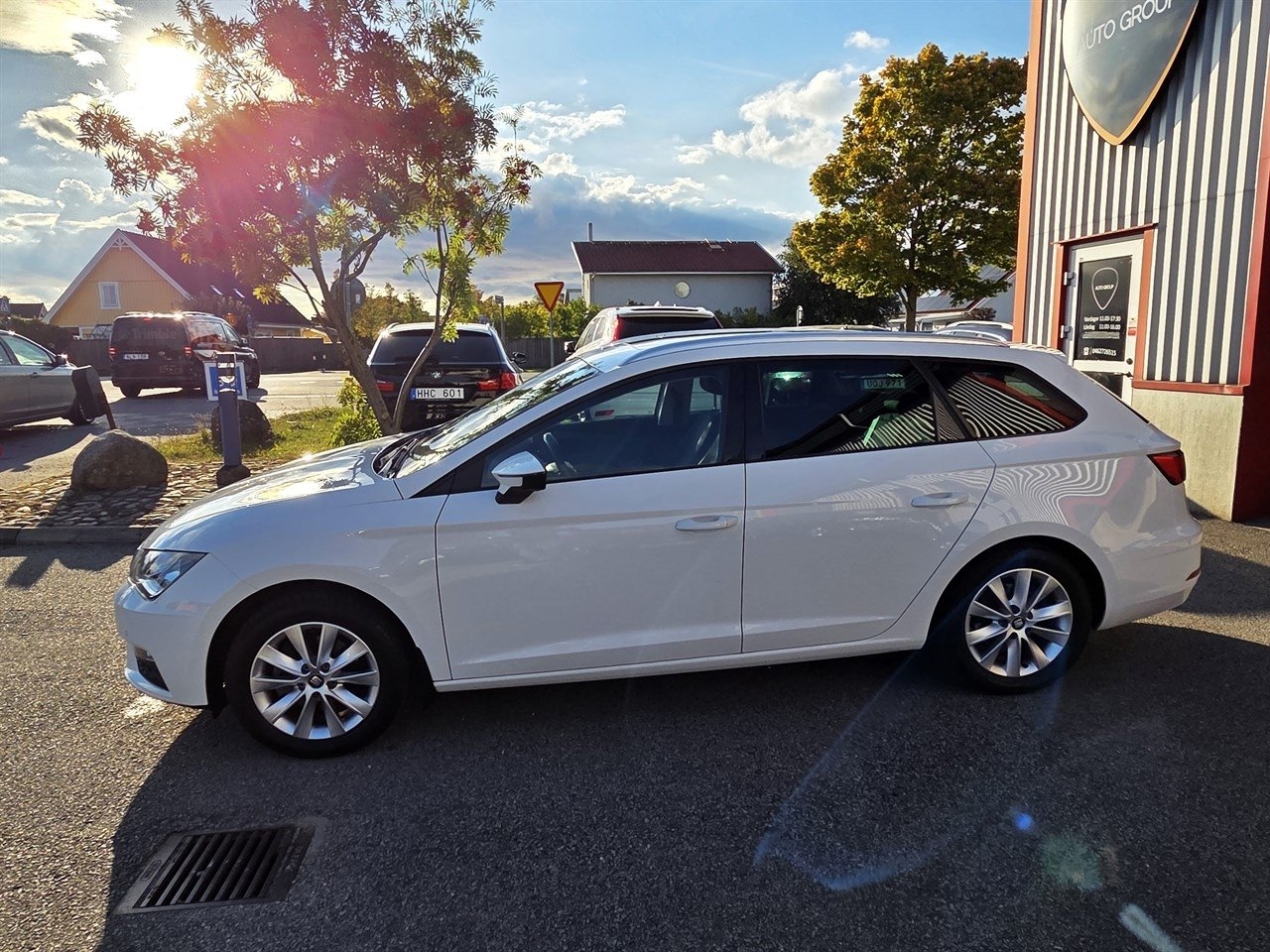 Seat Leon 2020, photo 2/10