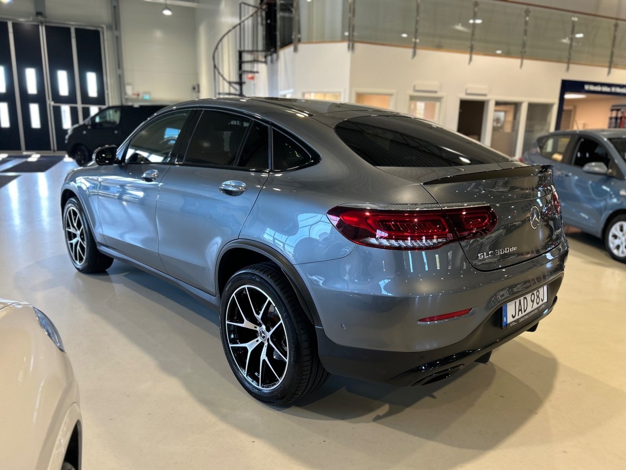 Mercedes-Benz GLC 2023, bild 4/10