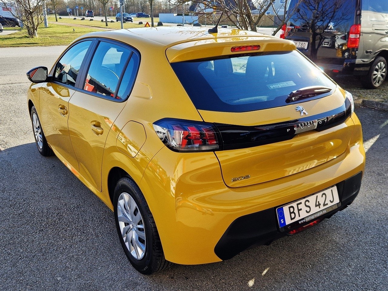 Peugeot 208 2022, kuva 7/10