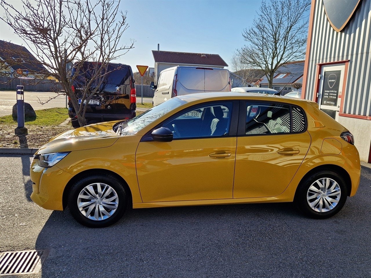 Peugeot 208 2022, kuva 2/10