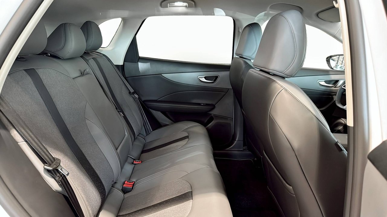 MG S5 Luxury 2025, bild 5/10