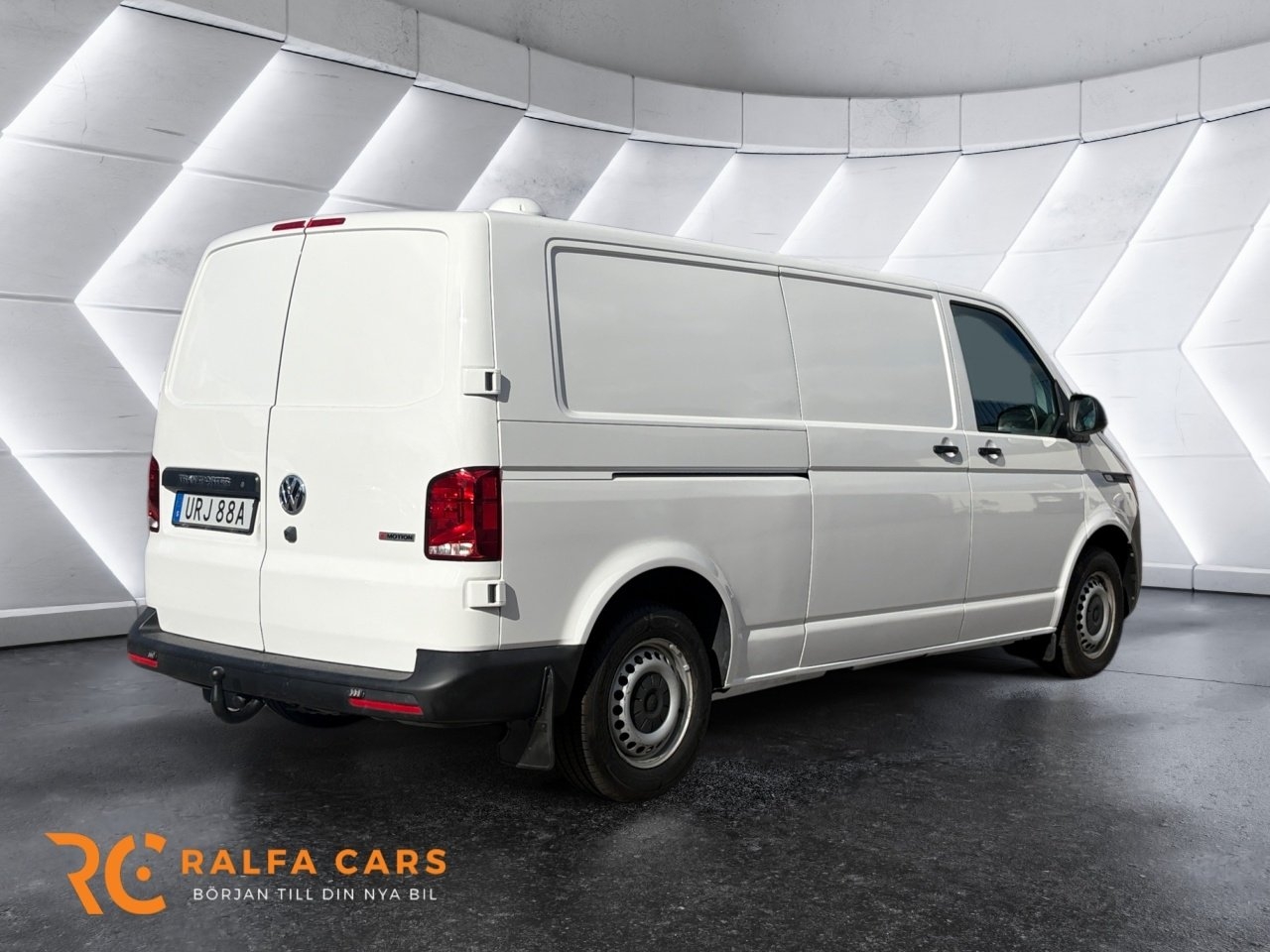 Volkswagen Transporter 2021, kuva 7/10