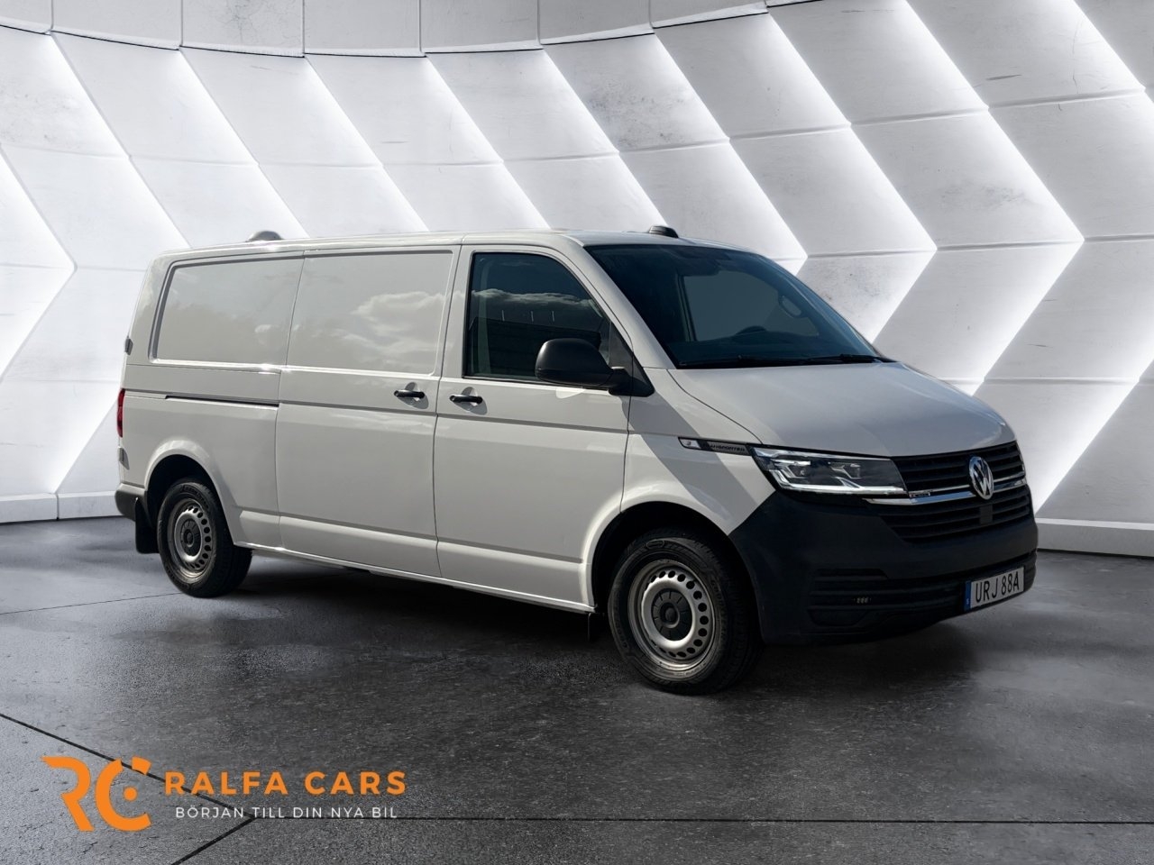Volkswagen Transporter 2021, kuva 5/10