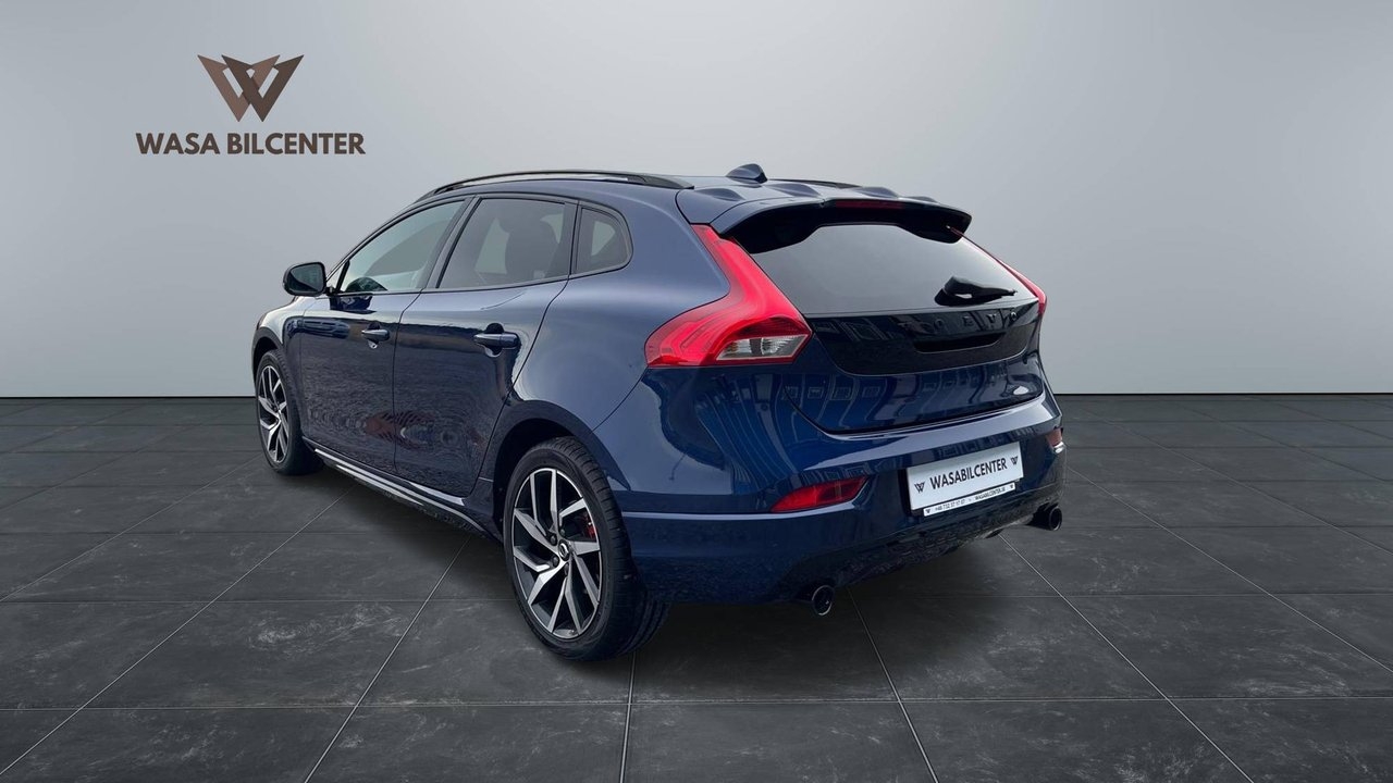 Volvo V40 Cross Country 2015, photo 5/25