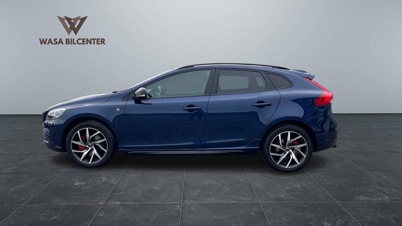 Volvo V40 Cross Country 2015, photo 4/25