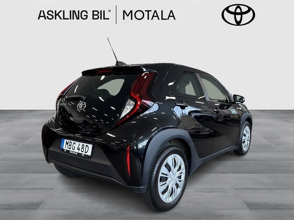 Toyota Aygo X 1.0 VVT-i CVT Play 2023, bild 3/10