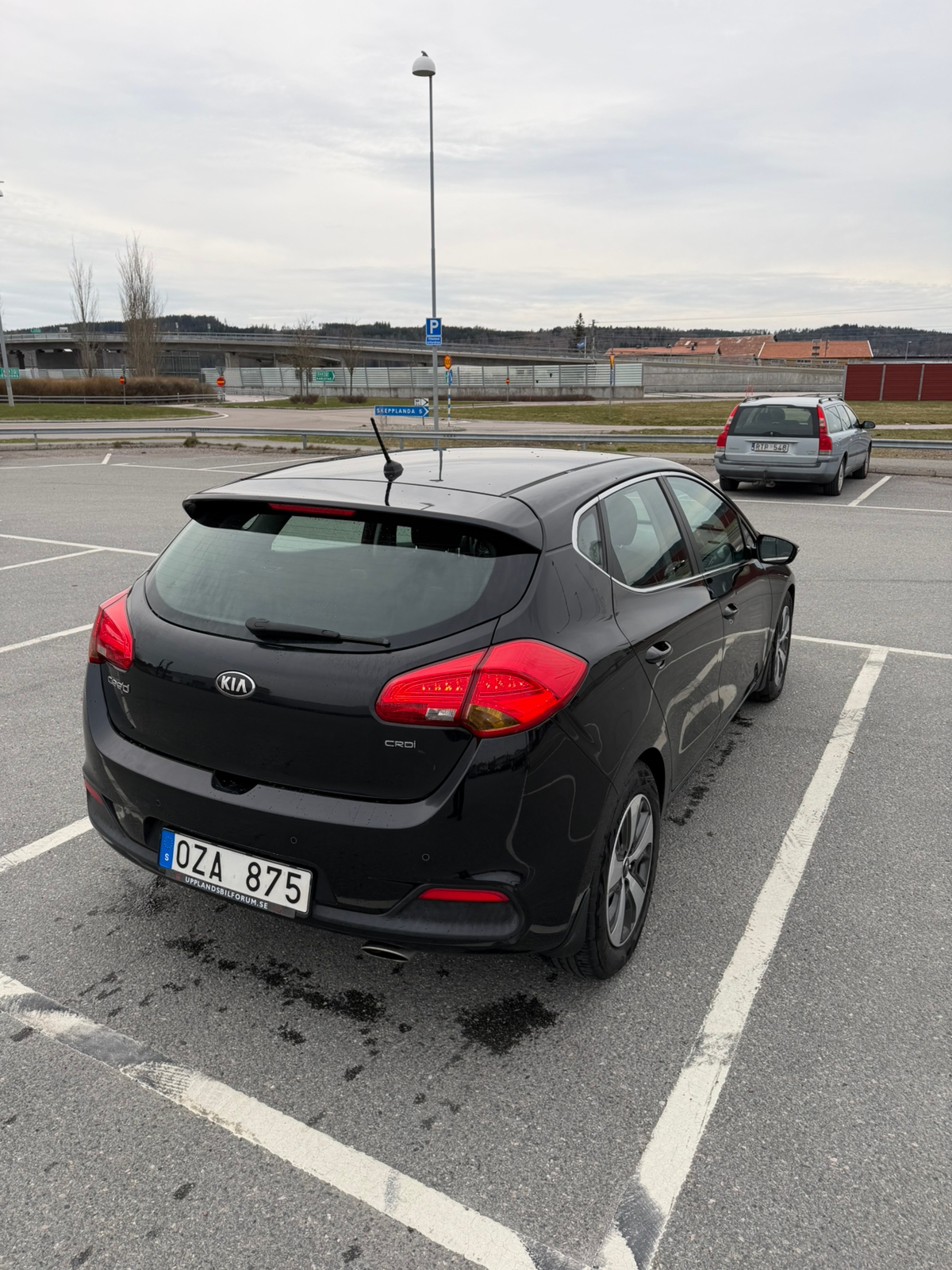 Kia Ceed 1.6 CRDi Manuell 2013, bild 4/6