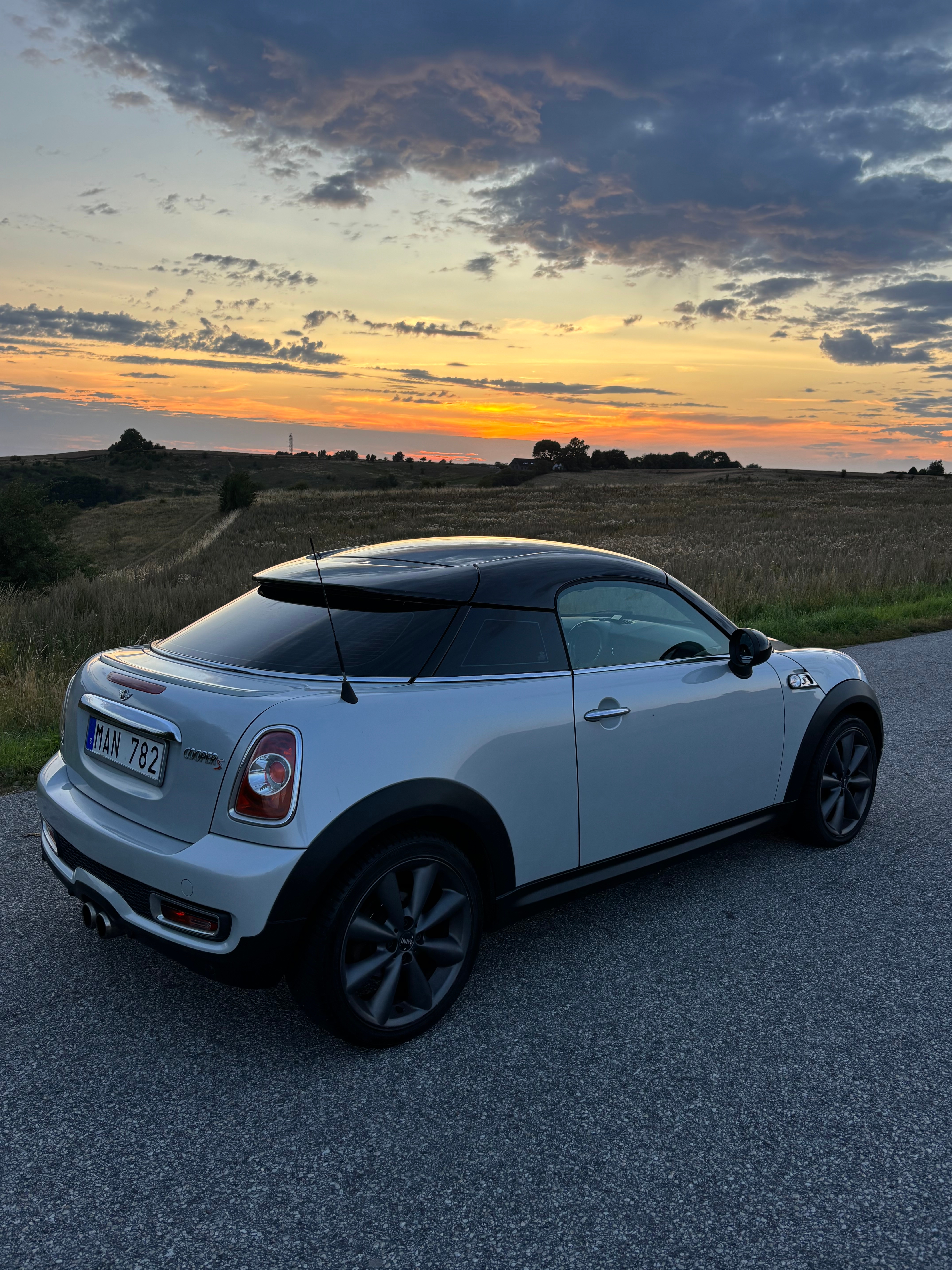 MINI Cooper S Coupé Manuell 2012, bild 2/10