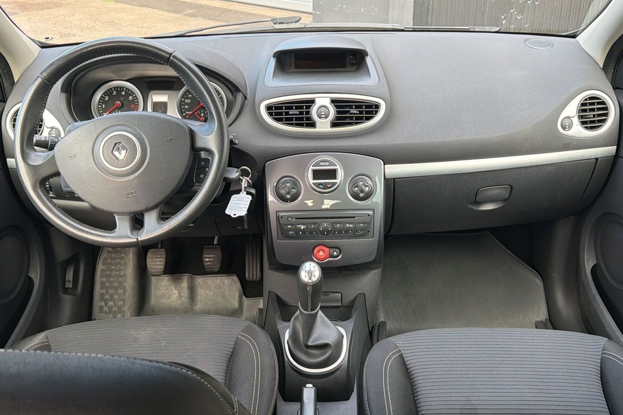 Renault Clio Halvkombi 2013, bild 5/5