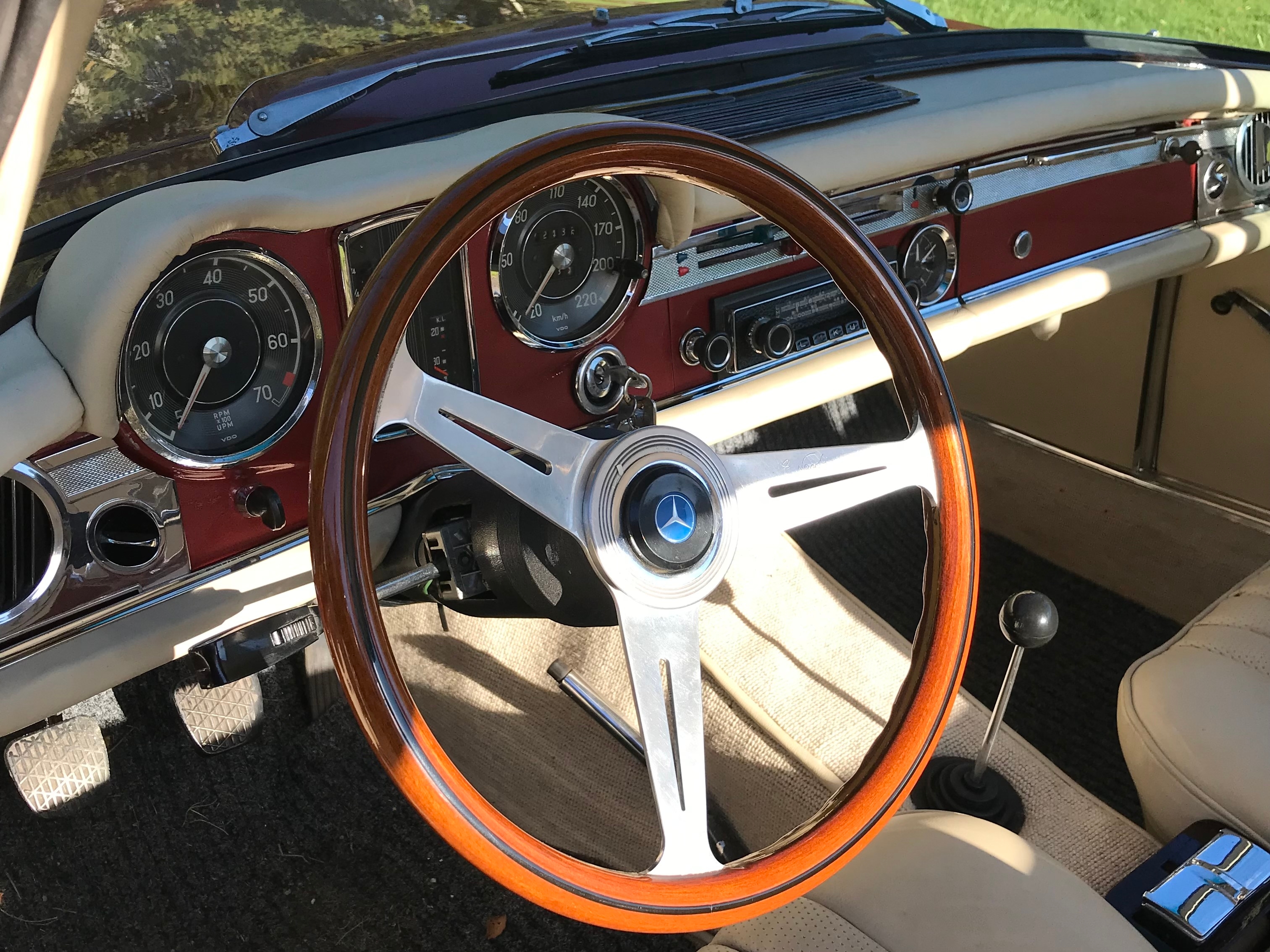 Mercedes-Benz 230 SL Manuell 1967, bild 4/8